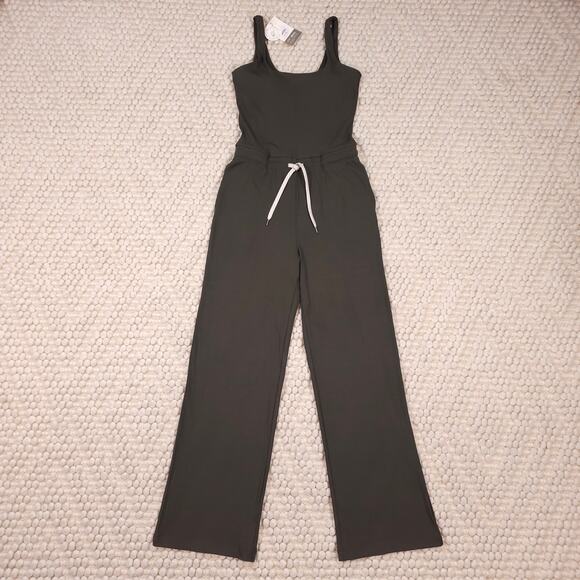 NWT Vuori Pose Scoop Jumpsuit Kale Green Sz Small - Picture 5 of 10